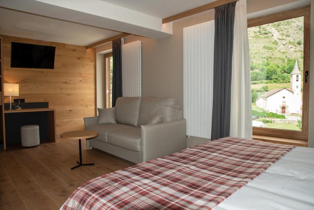 Roya 3* Espot