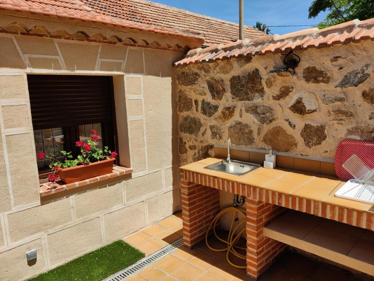Cigüeñas De Navillas Casa rural Navas de Riofrío