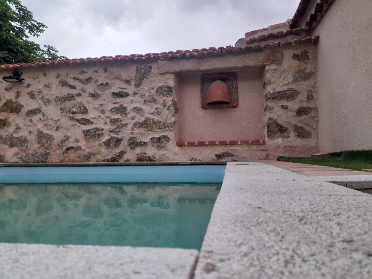 Cigüeñas De Navillas