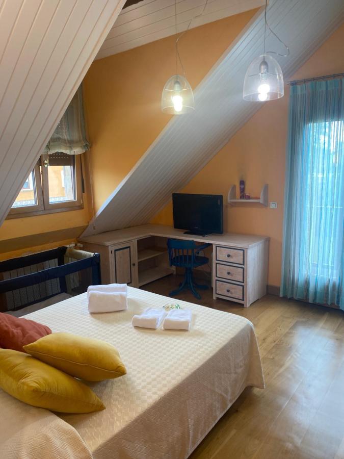 Darío House *
