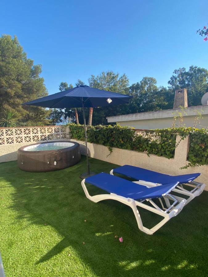 Independent House El Bosque *