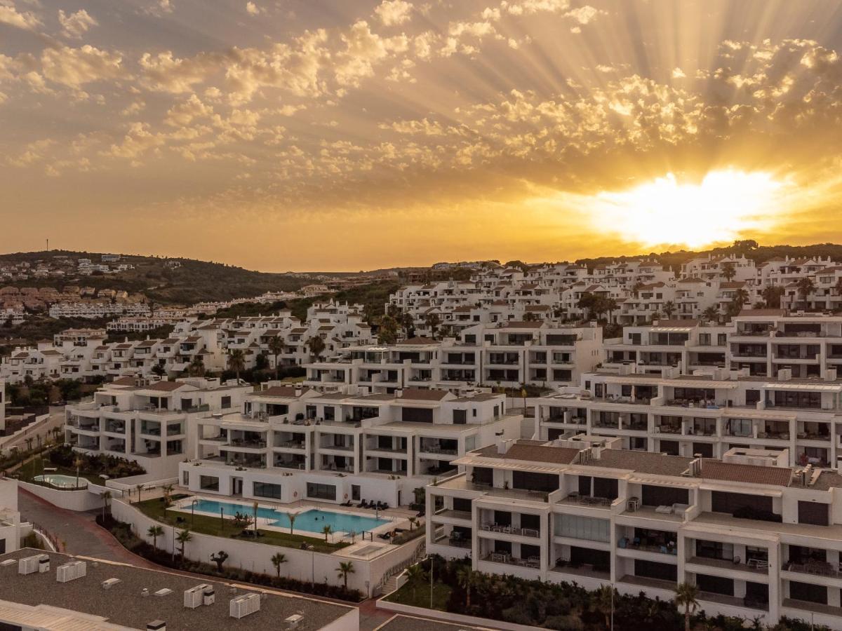Sanders - Great Two-bedroom With Terrace Alcaidesa