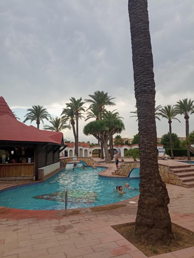 Con Piscina Y Chiringuito Apartamento