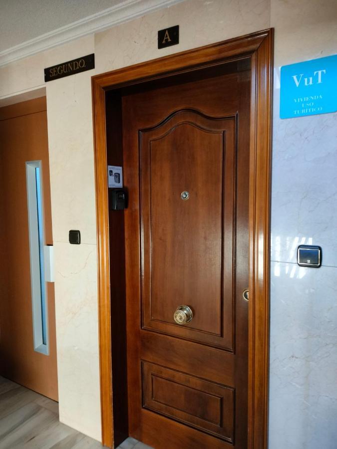 Vivienda Con Parking Incluido - Zona Van Dyck Apartment Salamanca