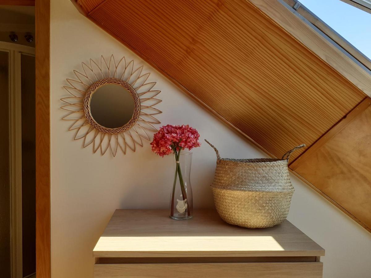 Atico Con Terraza Y Piscina Comunitaria Apartamento *