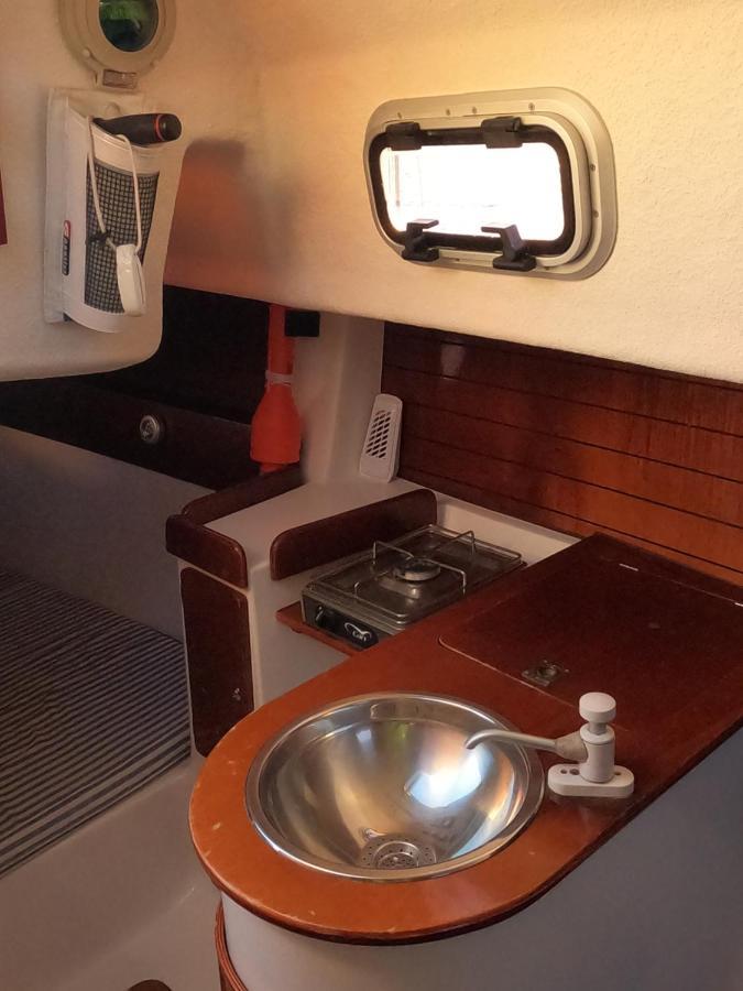 Botel Navegamos Hoy *