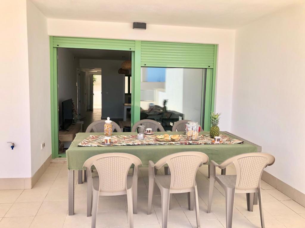 Apartamento En En 1° Línea De Playa