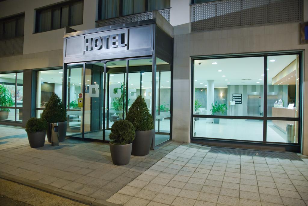 Hq La Galeria 4* Burgo