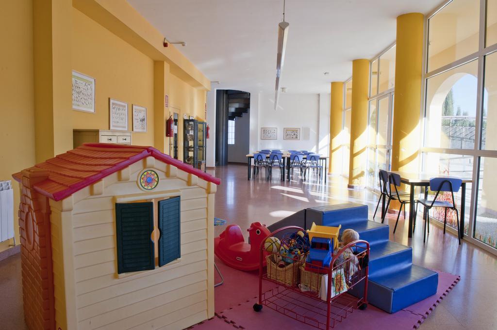 Montsec-mur Hostel Guardia de Tremp
