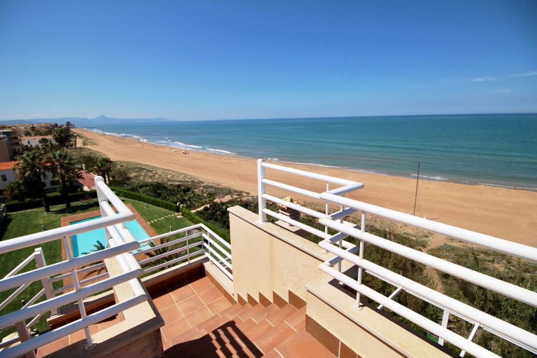 Atico Espectacular Piscina Privada Frontal Al Mar Apartamento