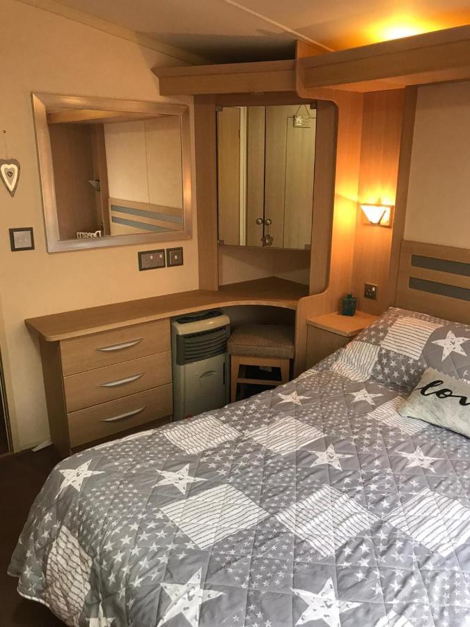Campsite Maestrat Park Static Homes, Motorhomes, Caravans & Tents *