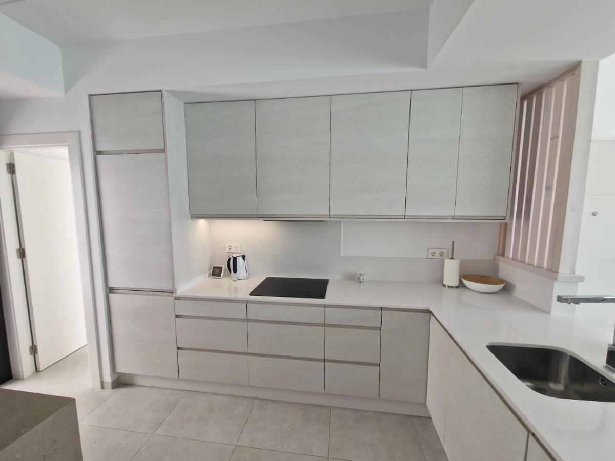 Villa Premium Strandnaera Lo Pagan -byggd 2020