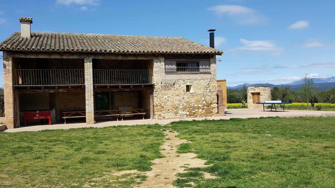 Masia Grupos Con Piscina Privada28 Pax Cabanelles