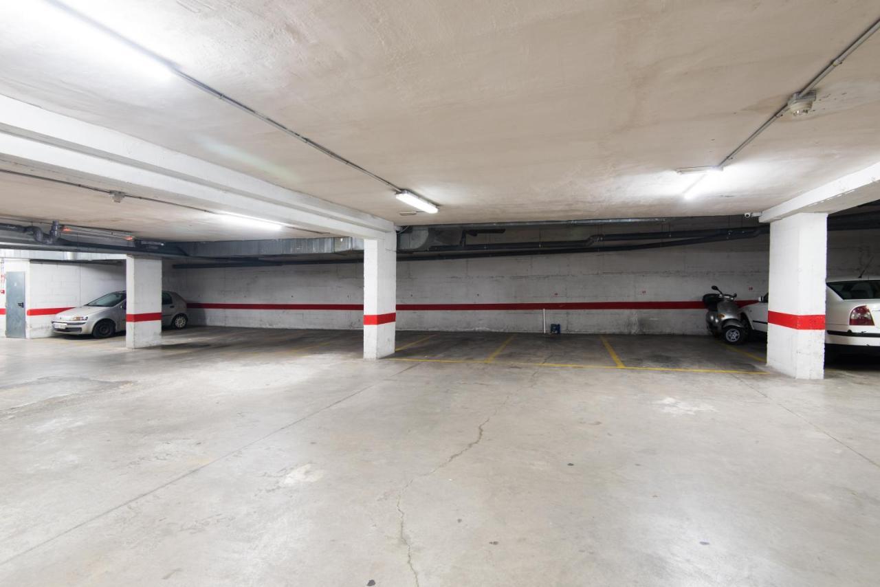 Capuchinos Center - Parking Free&pet Friendly Apartamento *