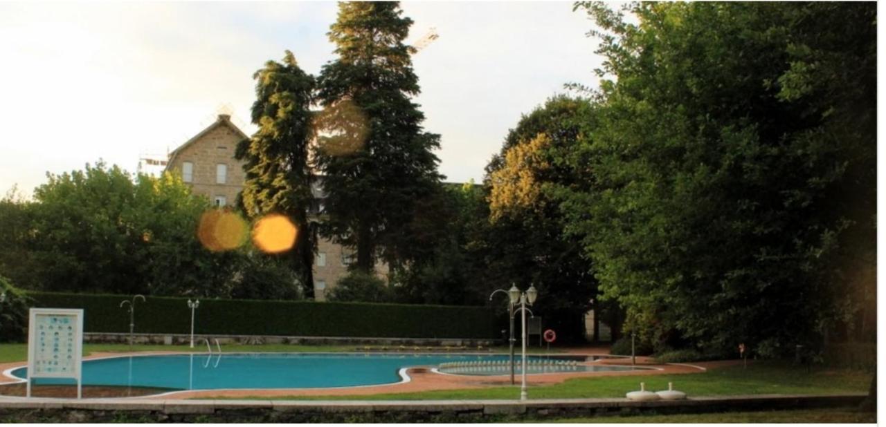 Edificio Histórico Mondariz-balneario, Tranquilidad, Ideal El Teletrabajo Apartamento