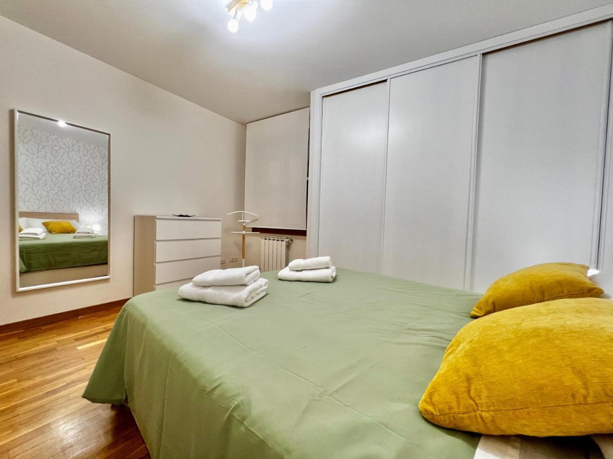 Seis Caracoles Apartment *