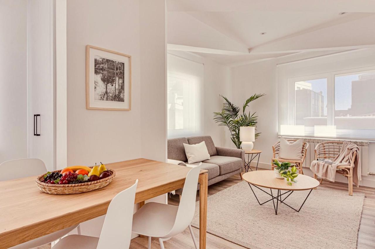 Main Street Deluxe Apartment