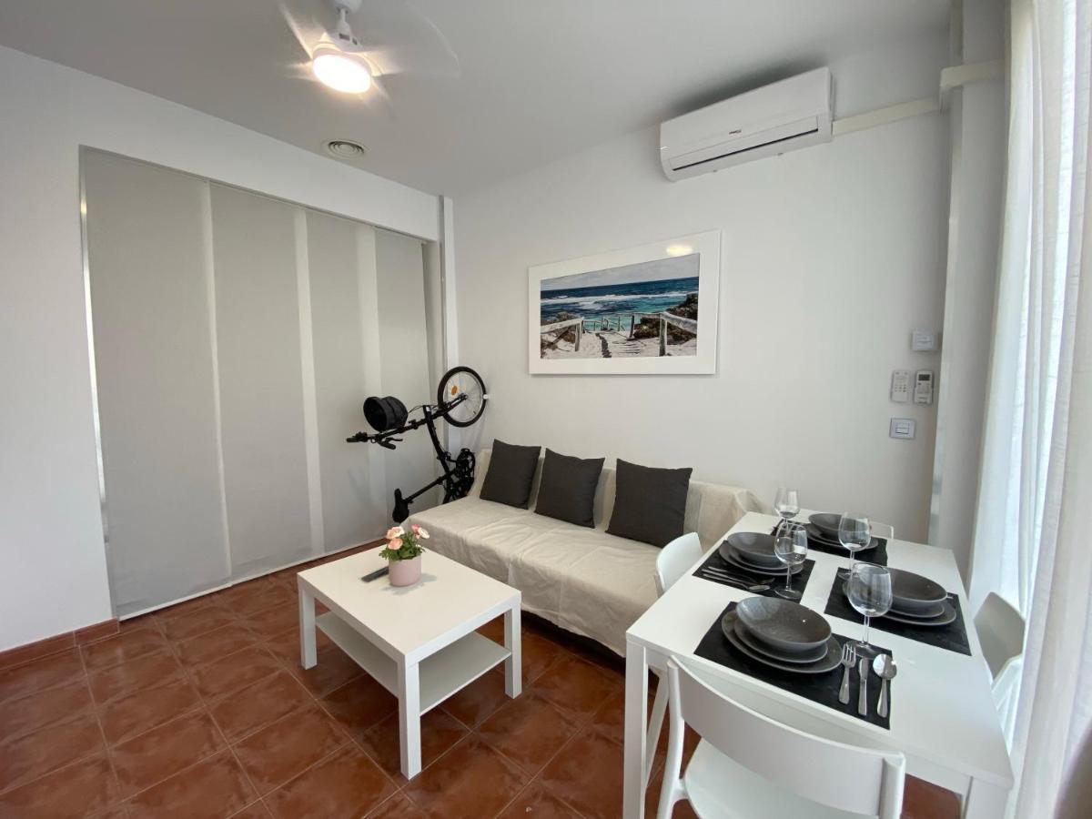 Beachside Studios: Ground Floor Retreat With Bikes & Water Sports *