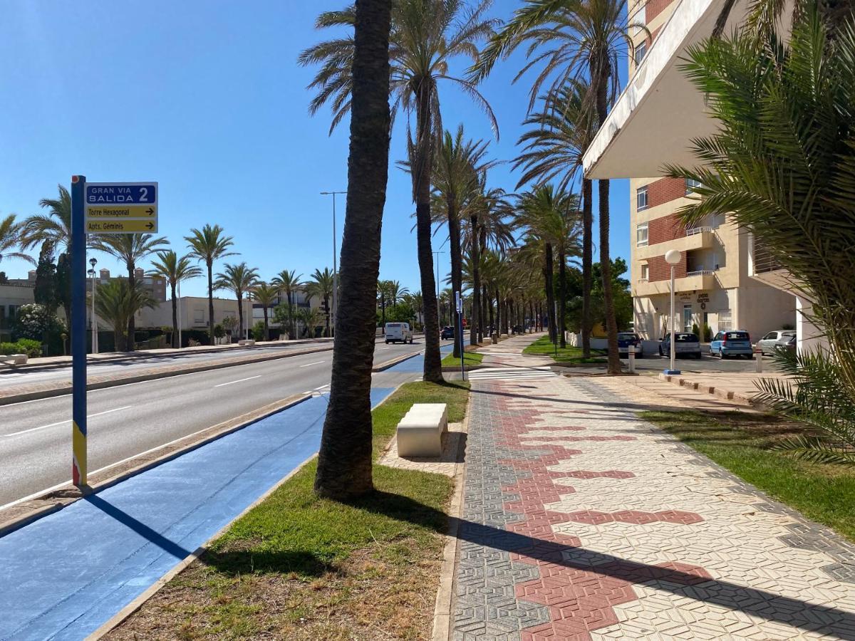 Beachside Studios: Ground Floor Retreat With Bikes & Water Sports Apartment La Manga del Mar Menor