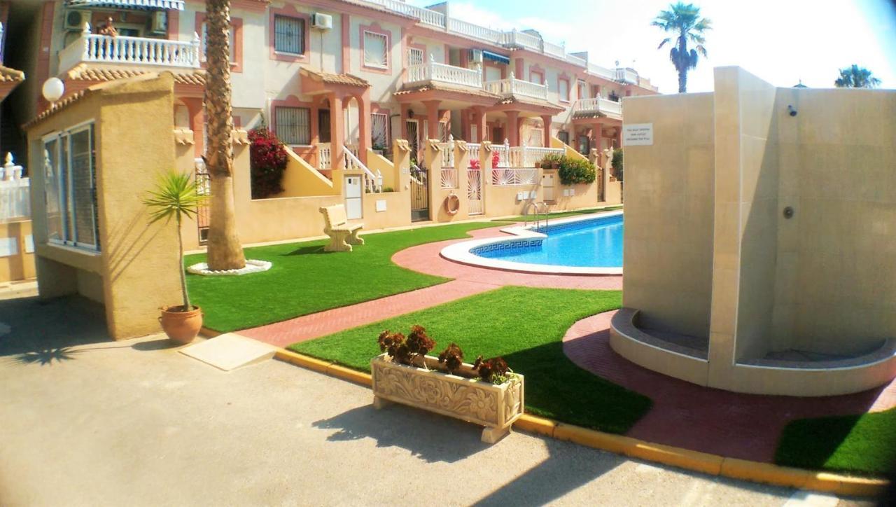 Flamingo Hills 2 Apartment