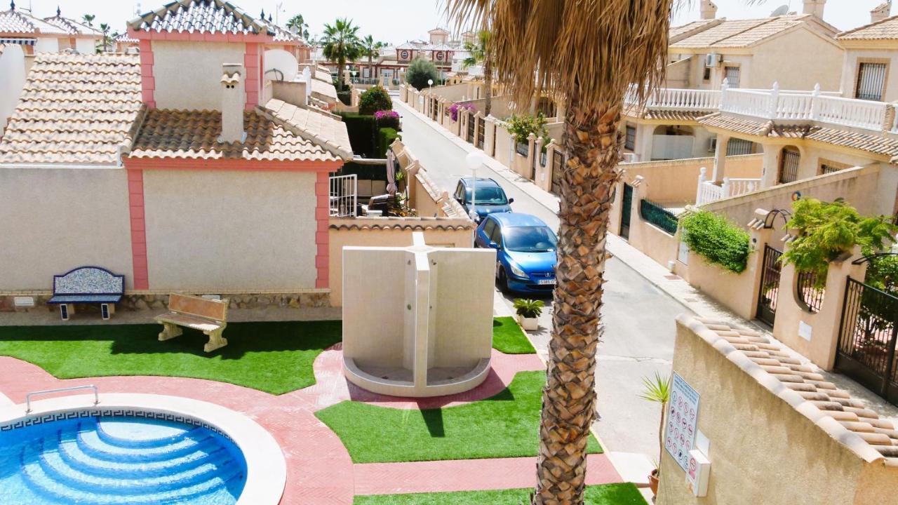 Apartment Flamingo Hills 2 *