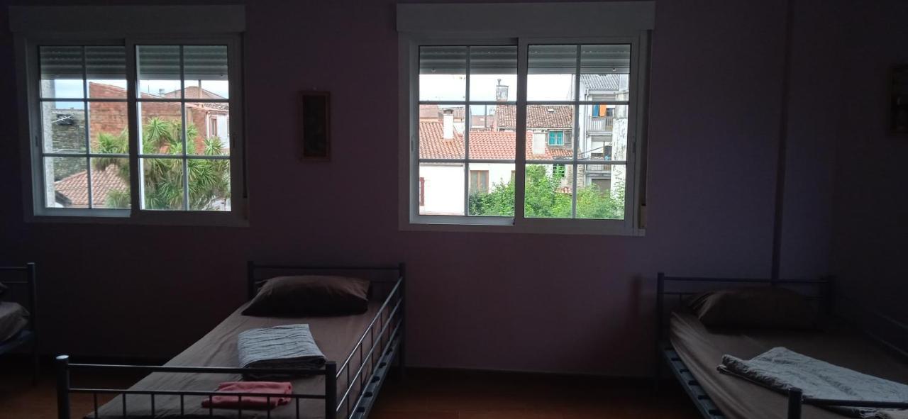 O Apalpador Hostel