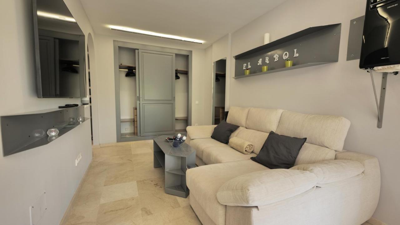 El Arbol - Rooftop Pool - Puerto Deportivo Apartment