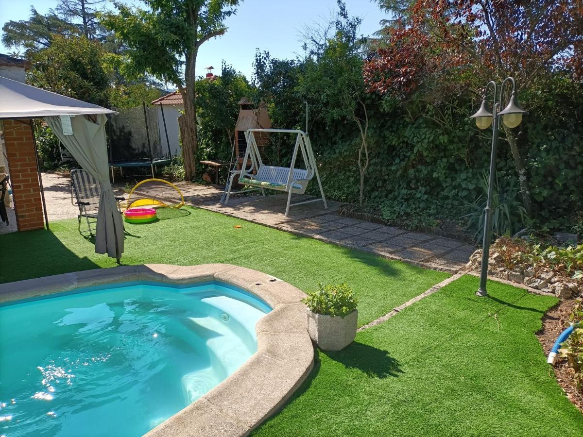 Casa Rural Con Piscina Y Aa En Sierra Oeste De Madrid