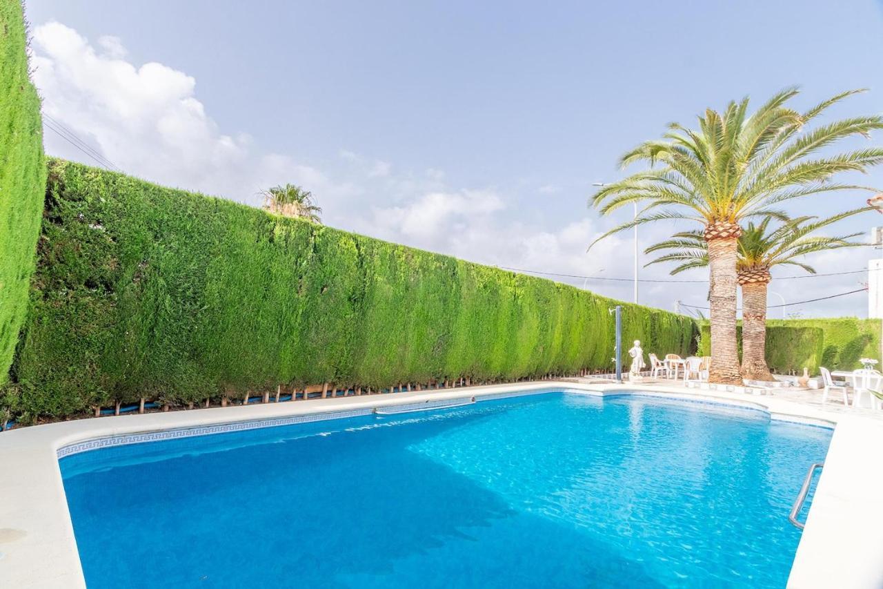 90m2, Airco 2, Pool 5x10, Sandy 200m, Wifi, Carport For 2 Cars. Holiday home