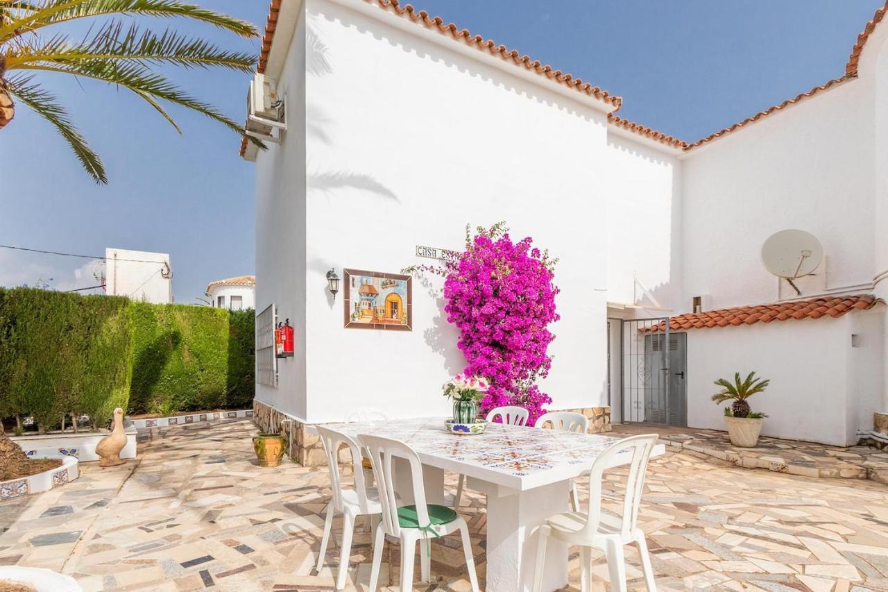 90m2, Airco 2, Pool 5x10, Sandy 200m, Wifi, Carport For 2 Cars. Holiday home