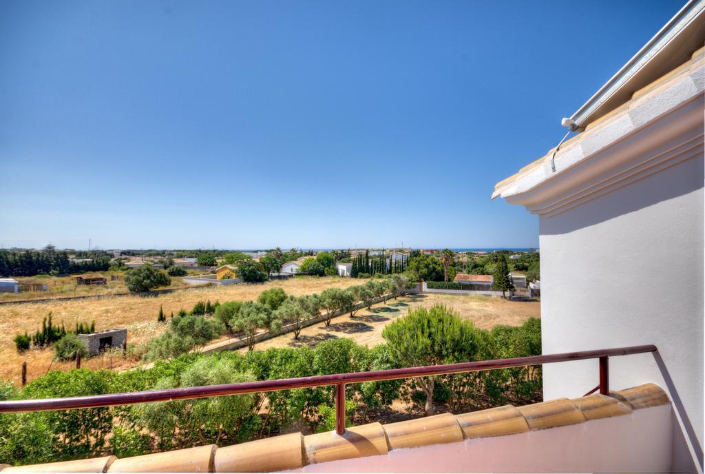 Costa Trafalgar Apartamento *