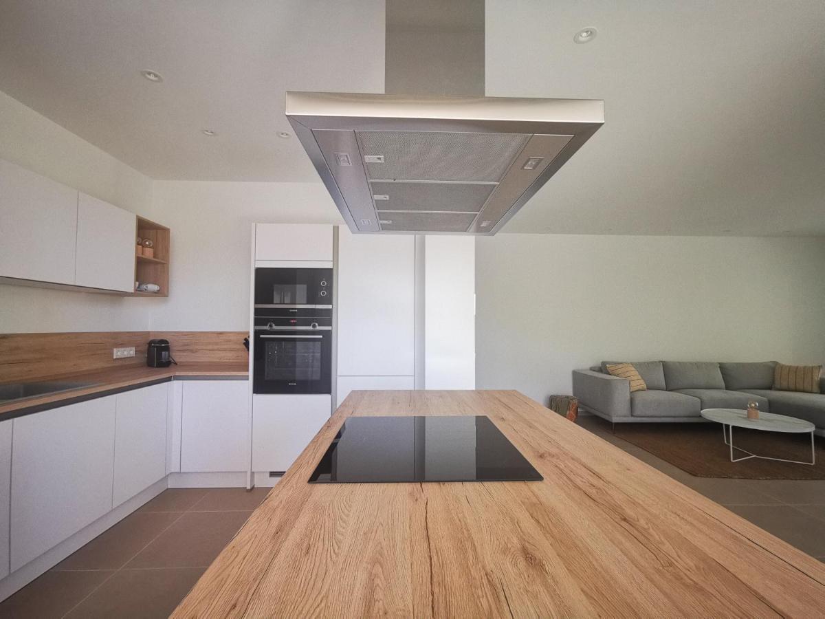 Brand New Surrounded By Tropical Gardens! * Palm-mar