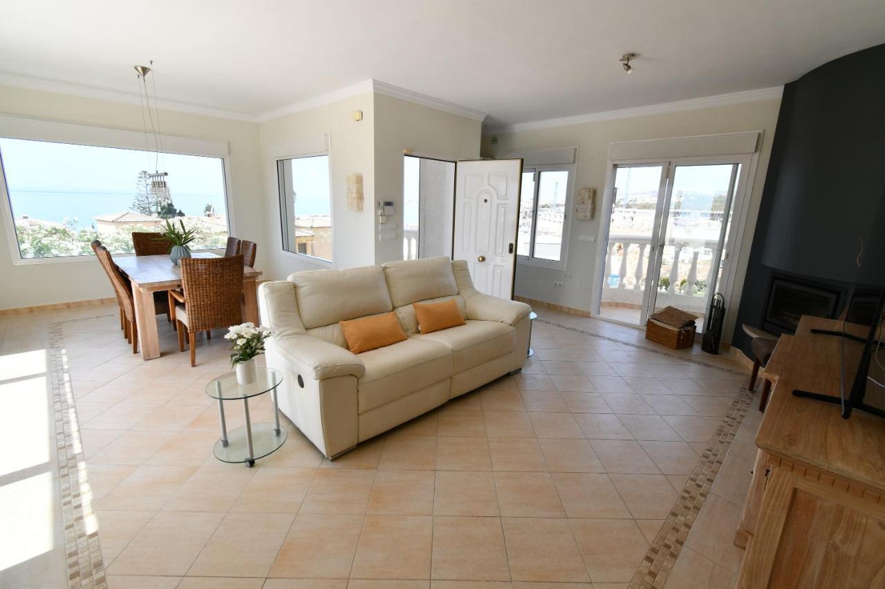 Villa With Separate El Faro