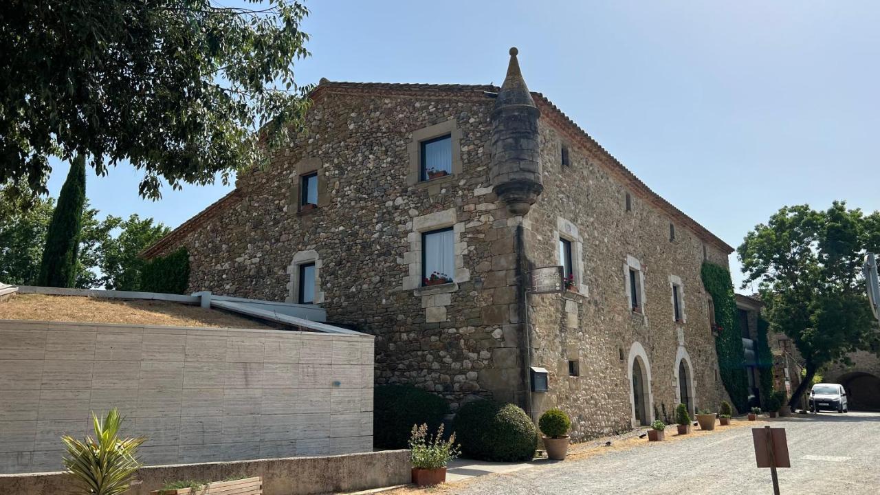 Arcs De - Adults Only Monells