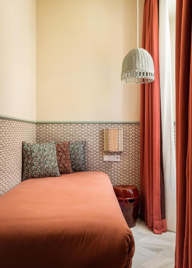 Hotel Bypillow Abril Sevilla