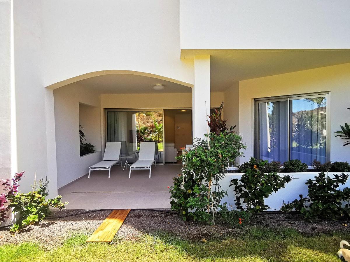 Brand New Surrounded By Tropical Gardens! *