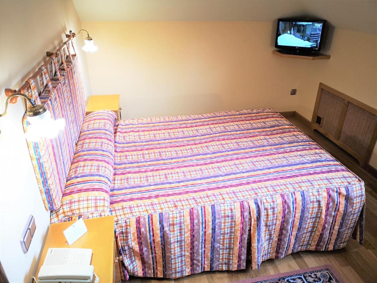 Y Casona El Carmen 3* Perlora