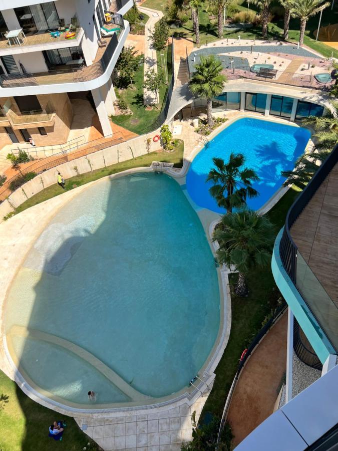 Beachfront Penthouse! Apartment