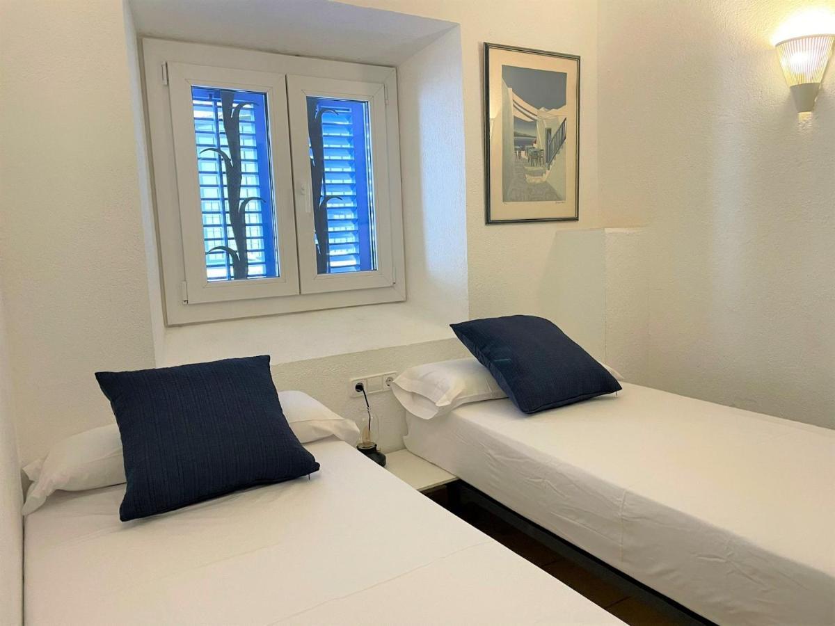 Apartment Palau - Gran Casa De Pueblo Con Fantasticas Vistas Al Mar Cadaques