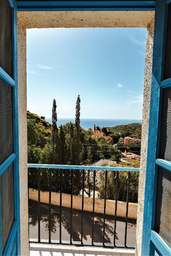 House With Terrace, Amazing Views And Private Shared Pool