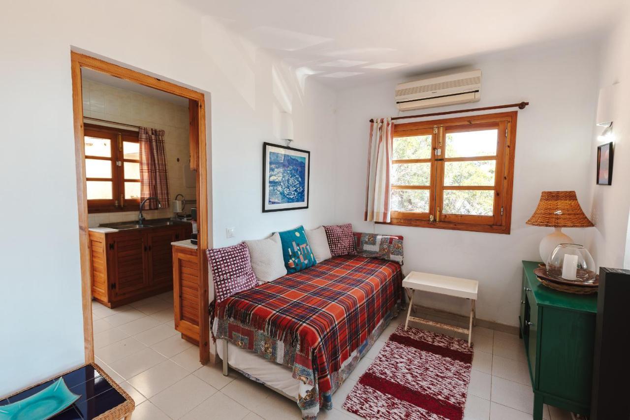 House With Terrace, Amazing Views And Private Shared Pool *