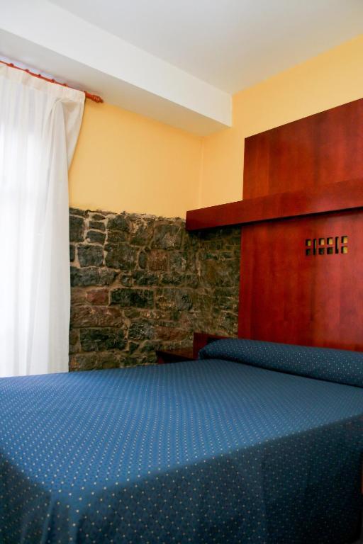 Torrepalacio Hotel 2*