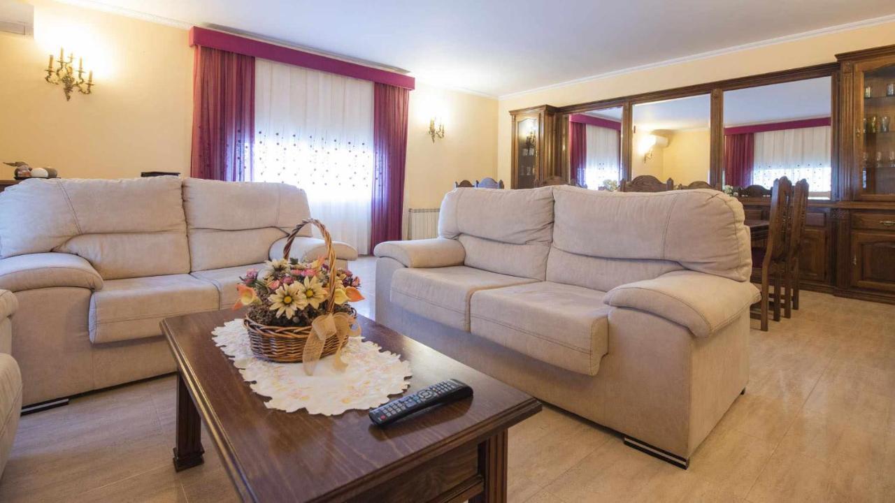 Tres Hermanas Villa *