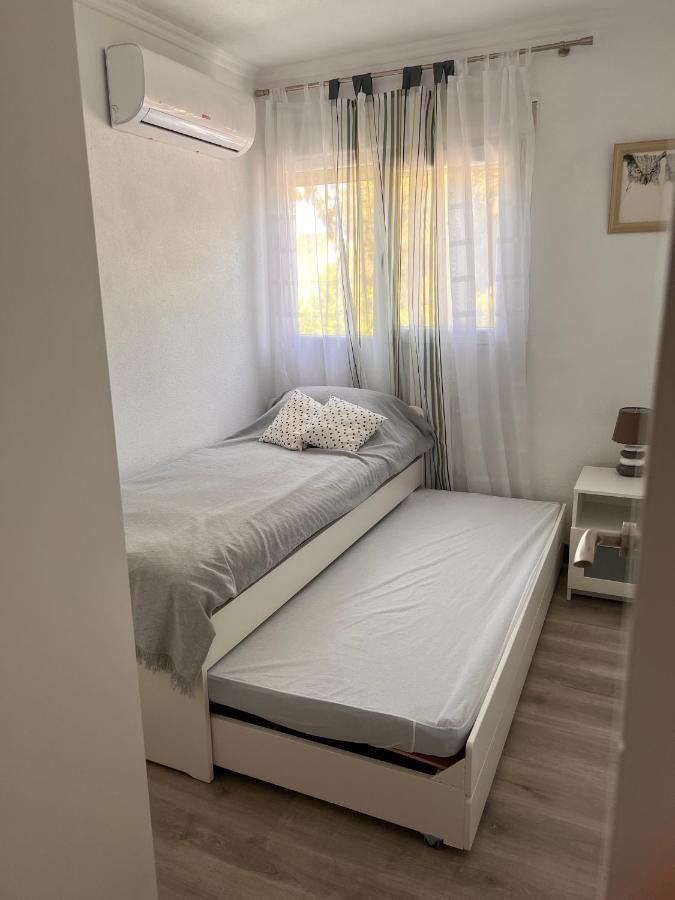 Costa 3 Bdr On La Zenia With Patio * Oriola (Orihuela)