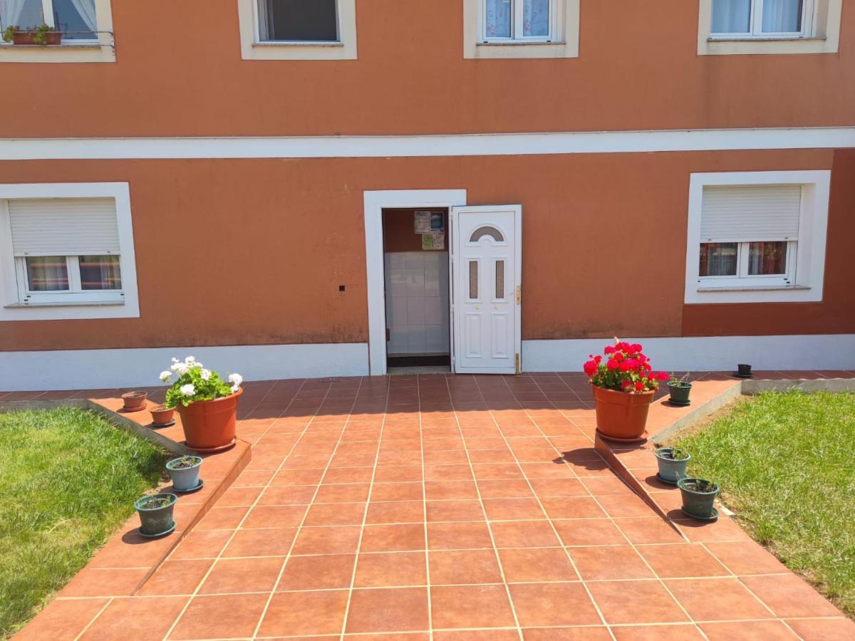 Apartamento Viviendas De Uso Turístico Lemos *