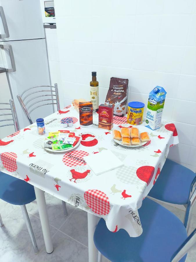 La Llave Del Centro De Logrono, Vino Crianza Y Desayuno Incluido Apartment *