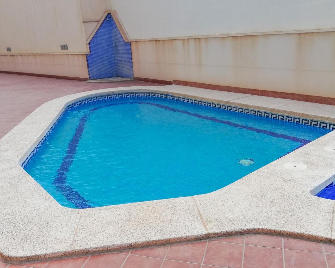 Apartamento Con Amplia Terraza Y Piscina - Bahía *