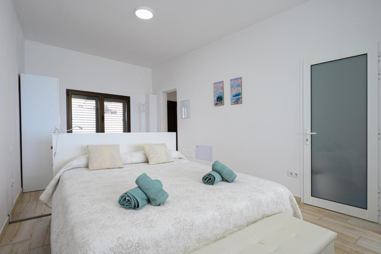 Homeforguest The Cliff House Gran Canaria With Sea Views Holiday home *