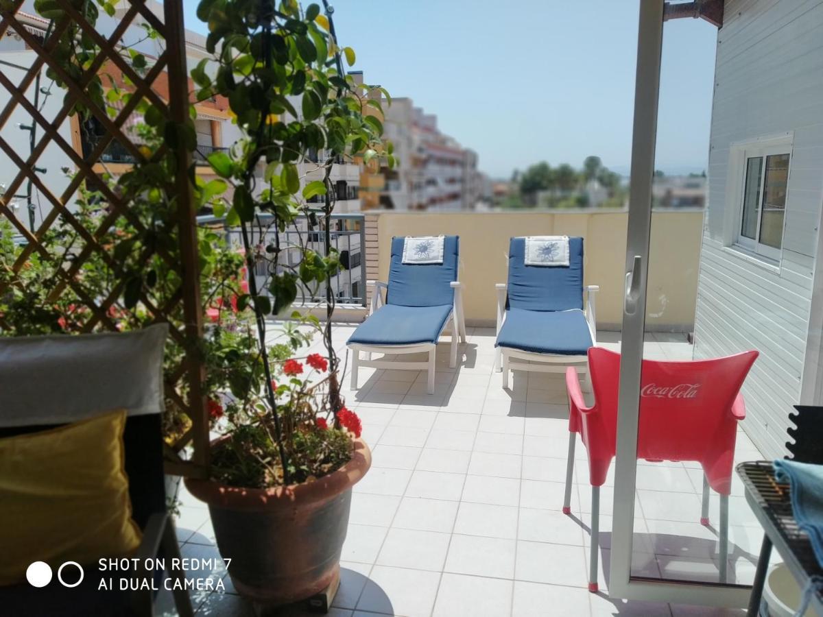 Homestay Familiar En Un Atico Con Gran Terraza Y,cocina ,en La Playa Burriana