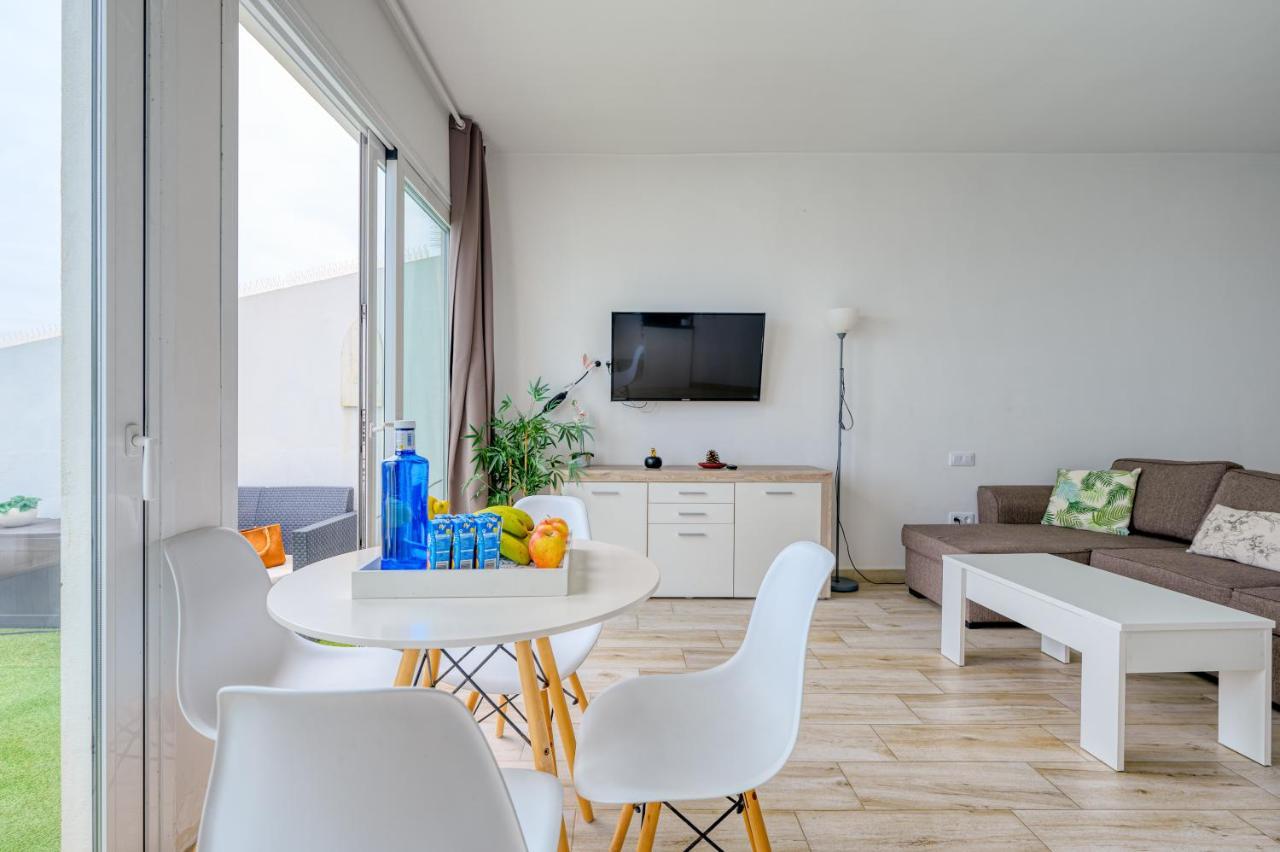 Homeforguest The Cliff House Gran Canaria With Sea Views